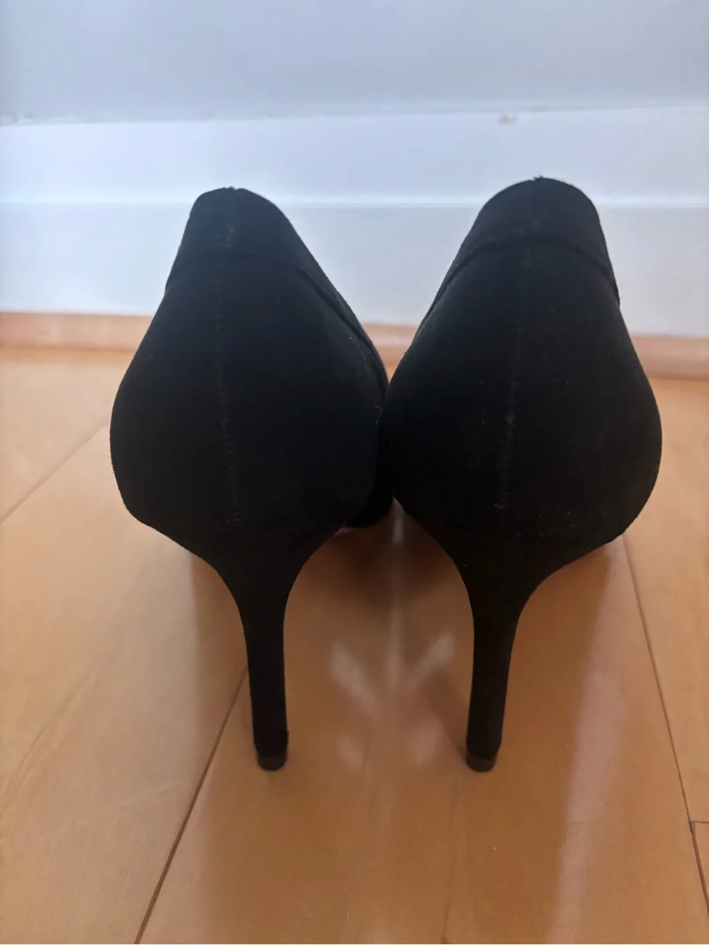 NEW Jessica Simpson Black Pointed Cutout Suede Pumps